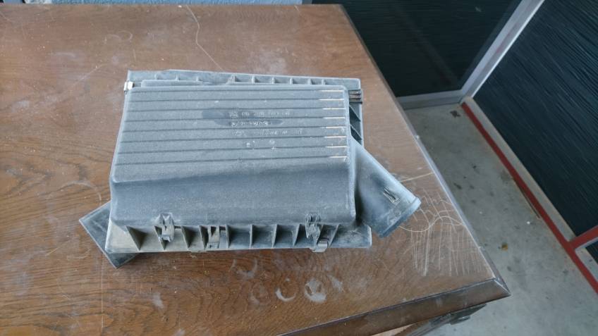 Astra F Hava Filitre Kutusu Çıkma Parça