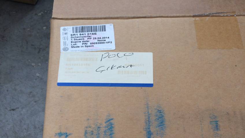 Volkswagen Polo 2009 Sonrası Sağ Far Orjinal Çıkma