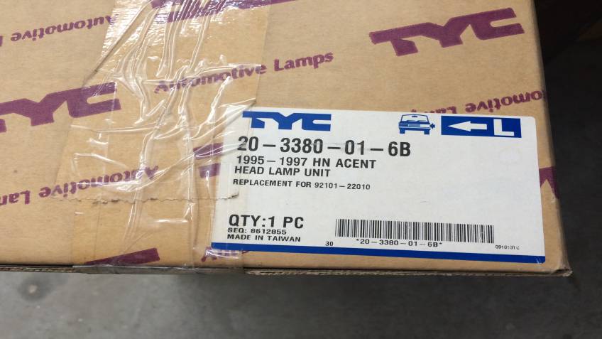 Hyundai Accent Sağ Far Kapaksız 94/96 Serisi Yan Sanayi