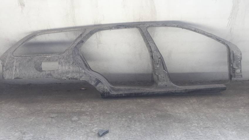 FIAT PALİO WEEKEND SAĞ KAPI KASASI KOMPLE