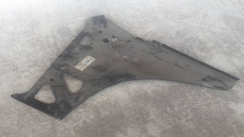 R12 ÖN DİREK İÇ SACI SAĞ