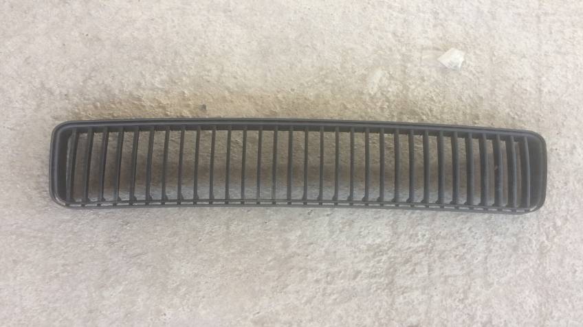 SKODA OCTAVİA ÖN TAMPON IZGARASI ORJ