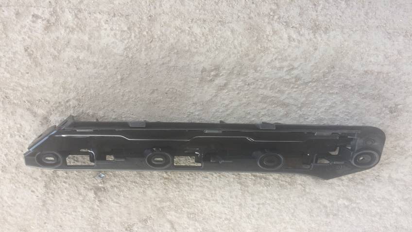 VOLKSWAGEN CADDY ÖN TAMPON BRAKETİ SAĞ