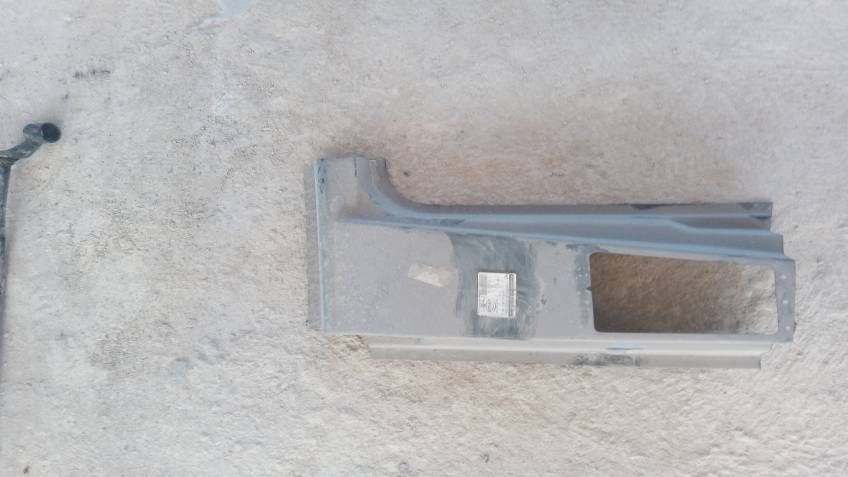 FORD TRANSİT 2006- SOL DİREK YARIM