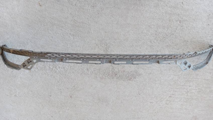 HYUNDAİ 2015-İ20 ÖN TAMPON IZGARASI SİS DELİKLİ ÇIKMA