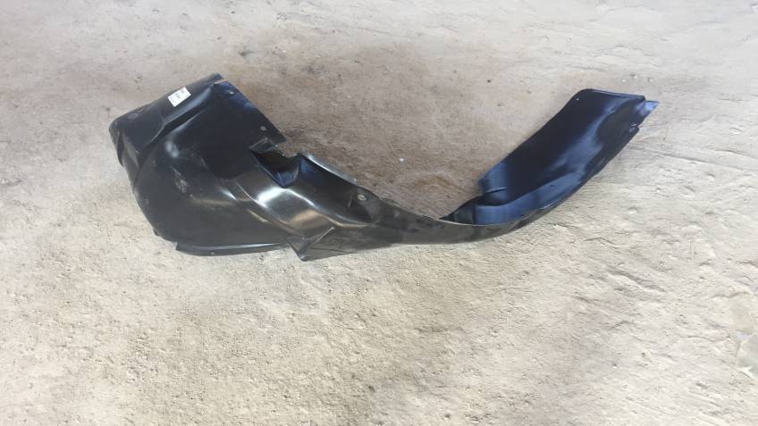 PASSAT 97-00 SOL ÖN ÇAMURLUK DAVLUMBAZI