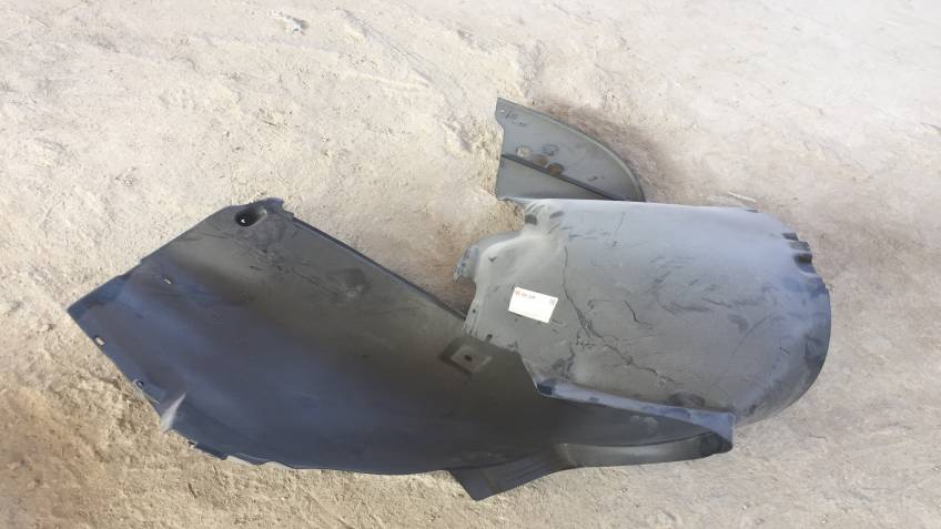 VOLKSWAGEN TRANSPORTER  SOL ÖN ÇAMURLUK DAVLUMBAZI