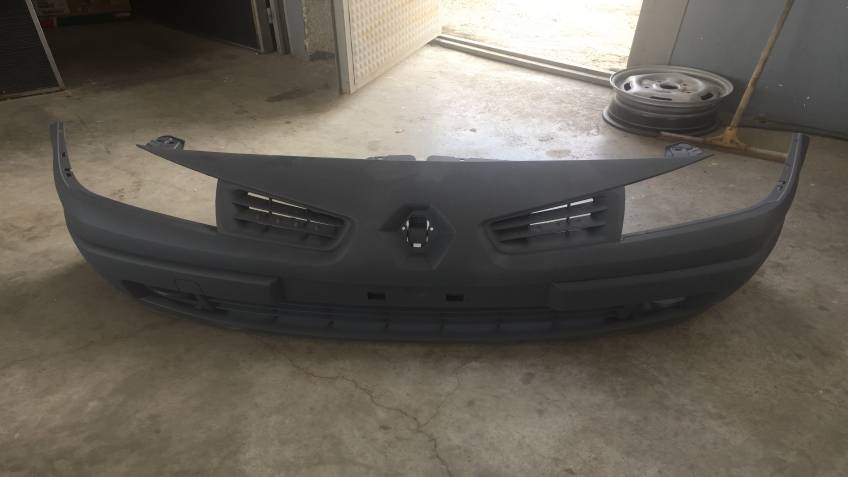 RENAULT MEGANE 2006- ÖN TAMPON