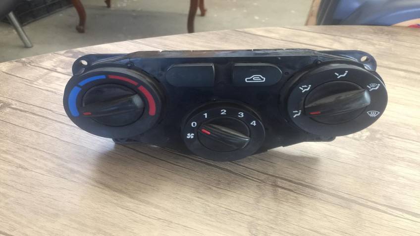 HYUNDAİ ERA KALORİFER KUMANDA PANELİ