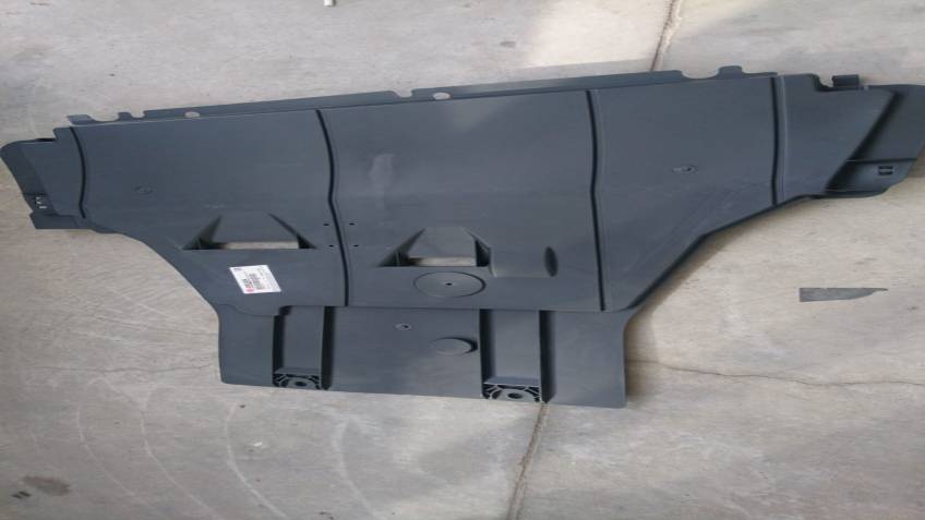 FLUENCE MOTOR ALT KORUMA PLASTİĞİ 2009