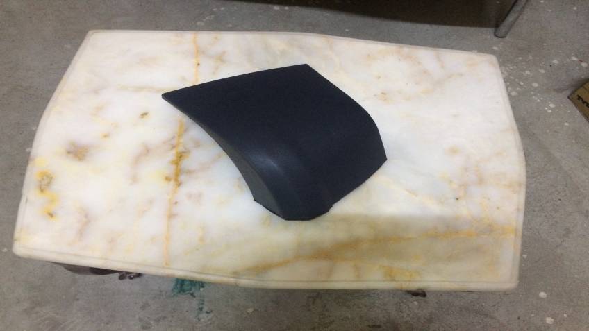 FORD TRANSİT CONNECT ARKA TAMPON UCU